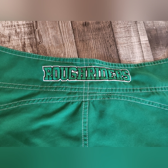 Saskatchewan Roughriders CFL Men's Green Shorts Size XL - Picture 10 of 13